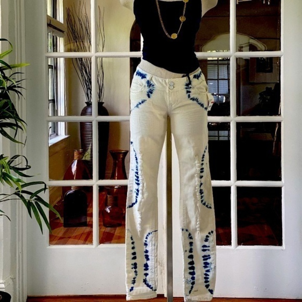 Jeans, distressed, tie-dye, Rebel‎